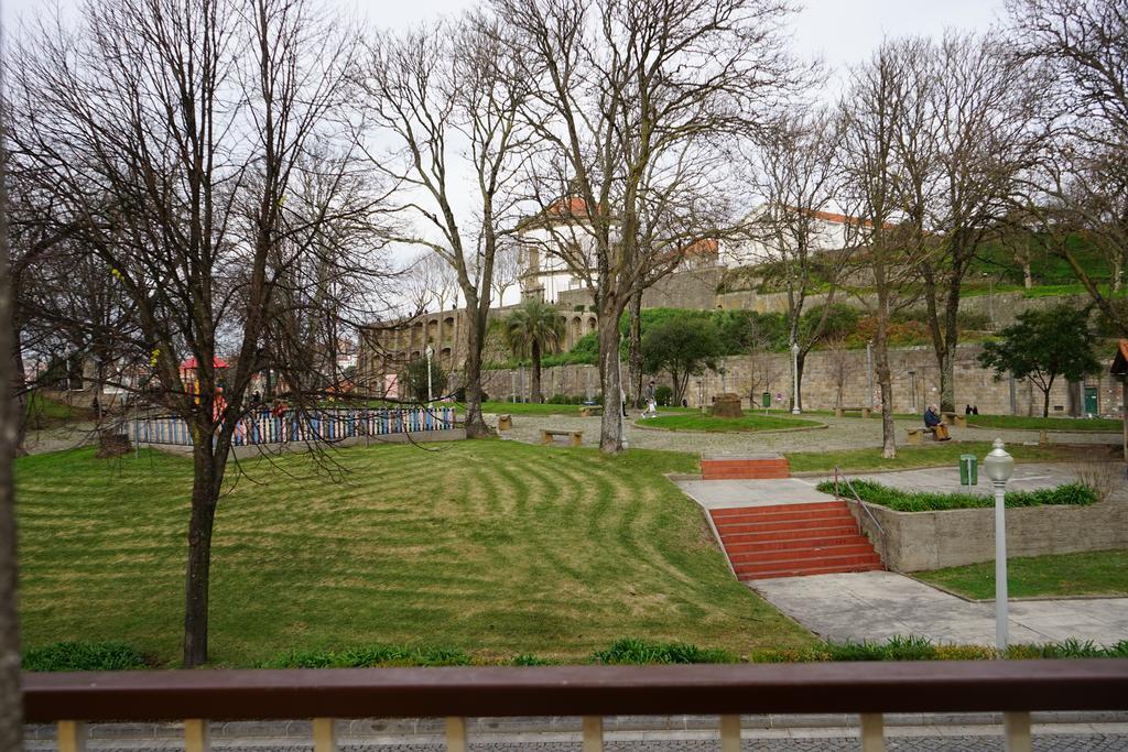 Apartments Luiz I Bridge By Amber Star Rent Вила-Нова-ди-Гая Номер фото